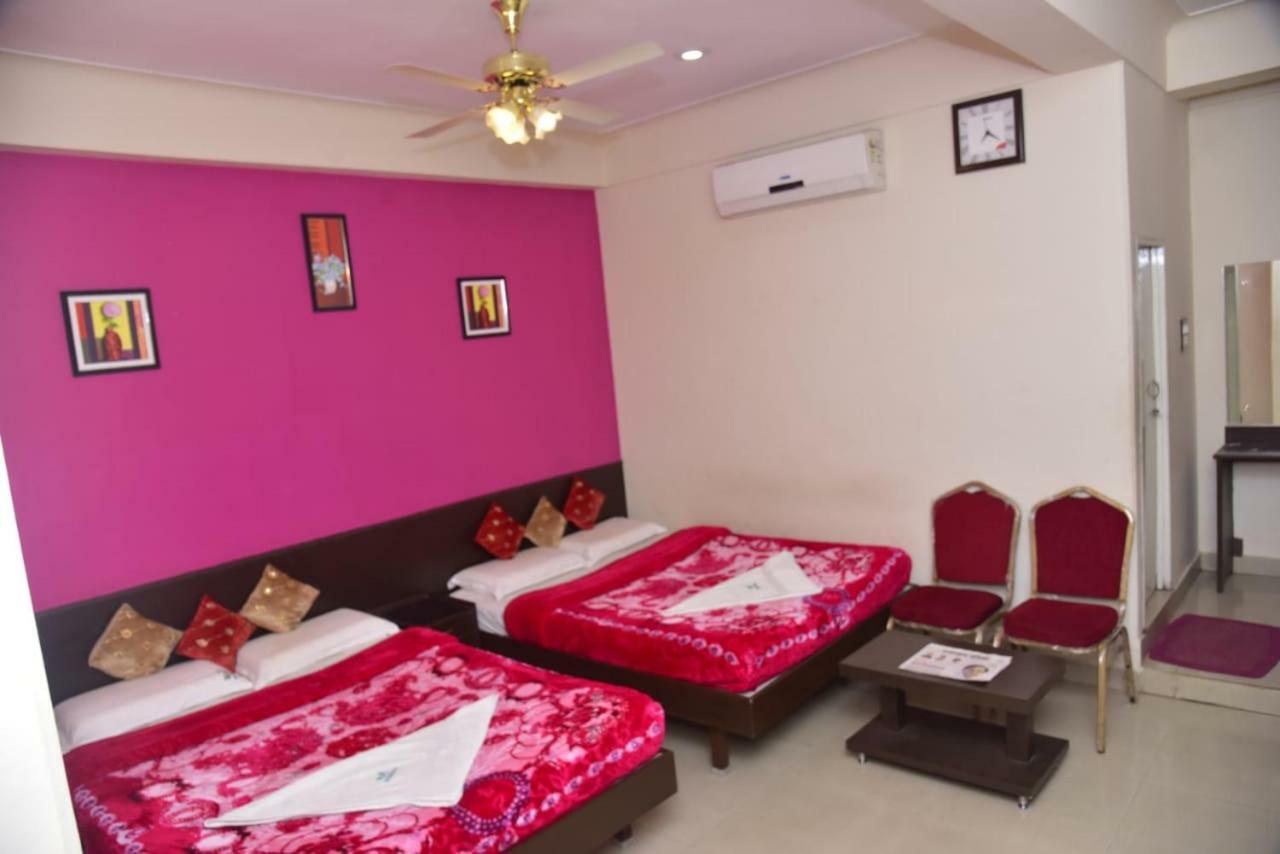 فندق مَسّورفي  Raj Residency المظهر الخارجي الصورة