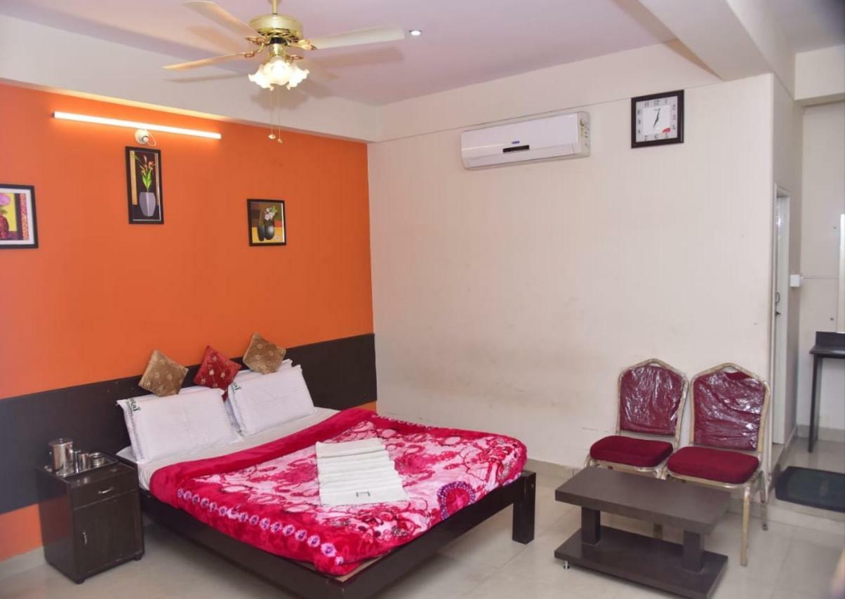 فندق مَسّورفي  Raj Residency المظهر الخارجي الصورة